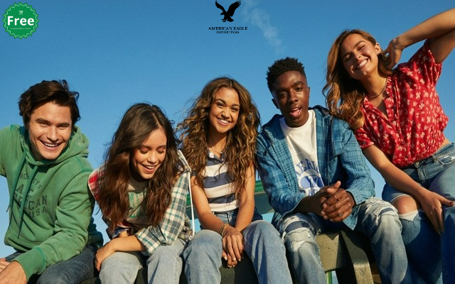 Students posing together in American Eagle outfits