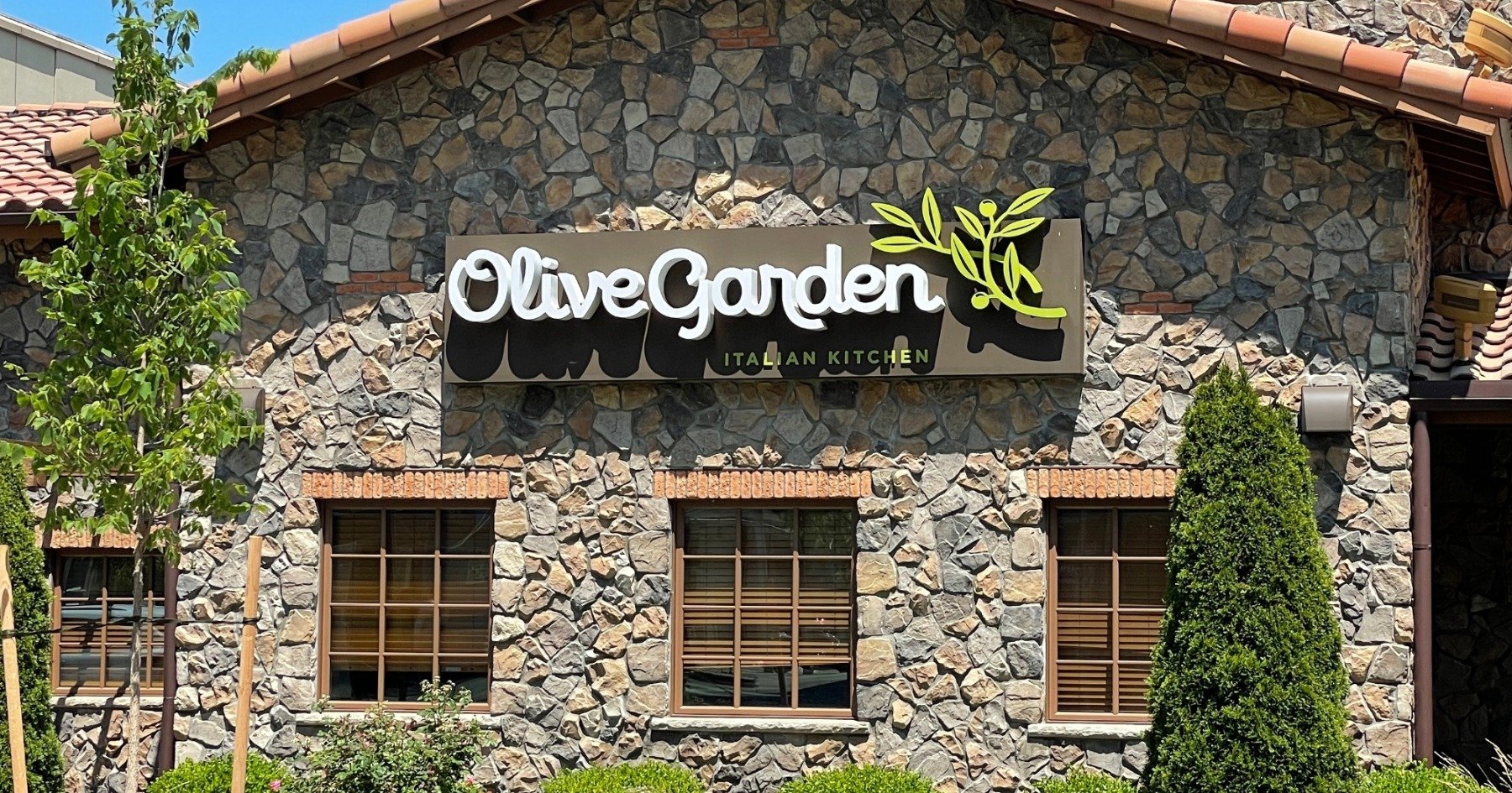 Olive Garden Bucks the Trend No Discounts, Just Delicious Deals!