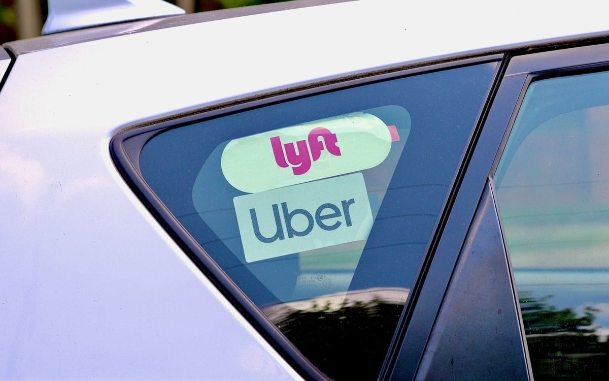 Uber, Lyft to Pay Massachusetts Drivers (1)